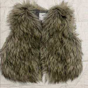 Toddler Girl Faux fur vest
